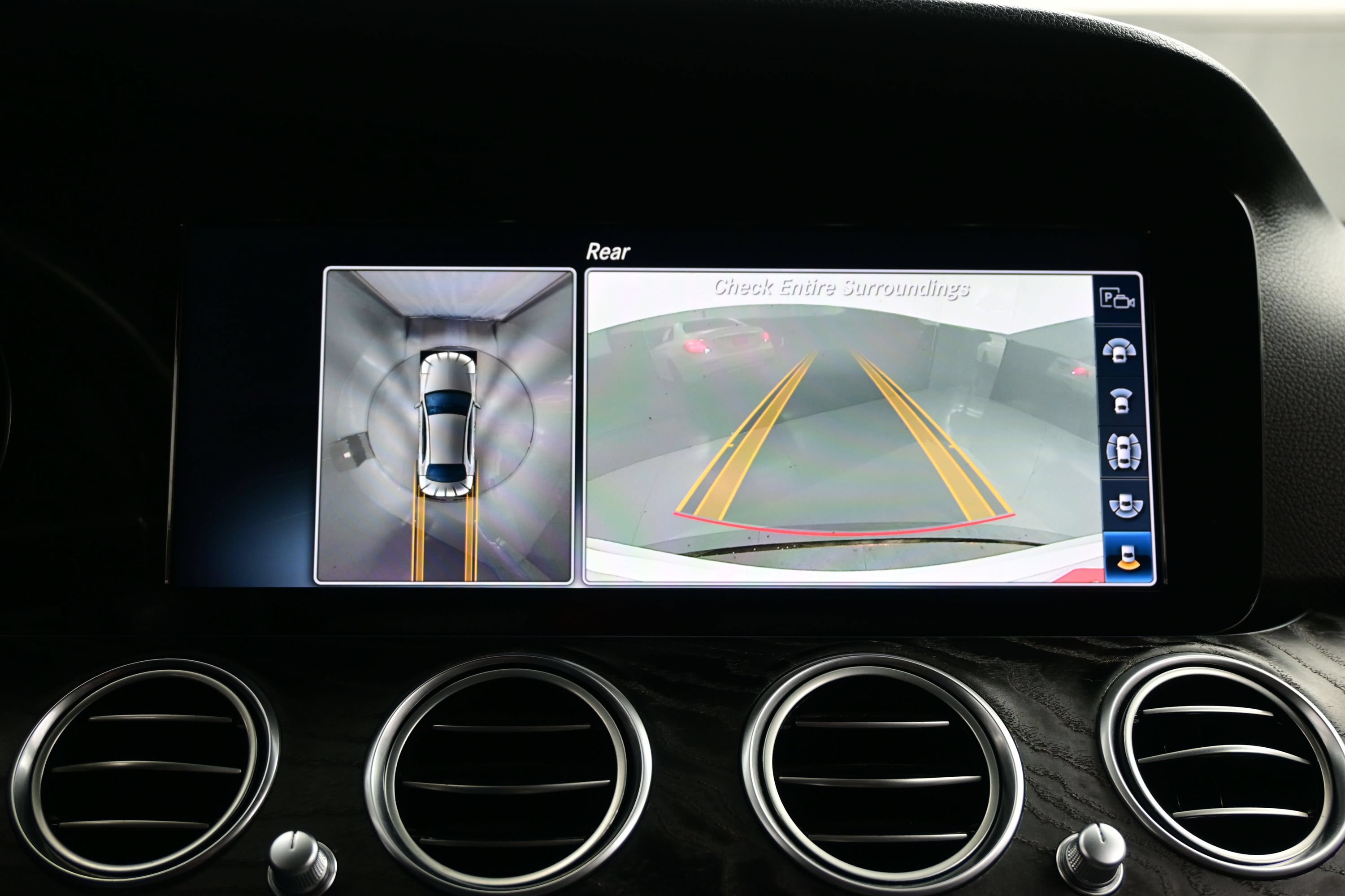Used 2019 Mercedes-Benz E 300 w/ Driver Assistance Package image 19