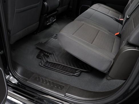 Certified 2025 Chevrolet Silverado 2500 LT w/ Convenience Package image 27