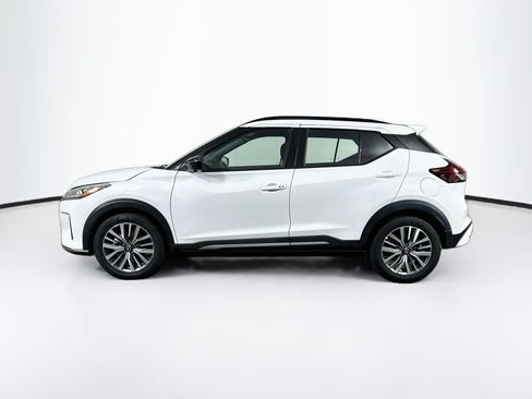 Used 2024 Nissan Kicks SR FWD image 4