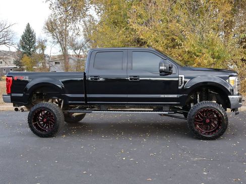 Used 2017 Ford F250 Lariat w/ Lariat Value Package image 3