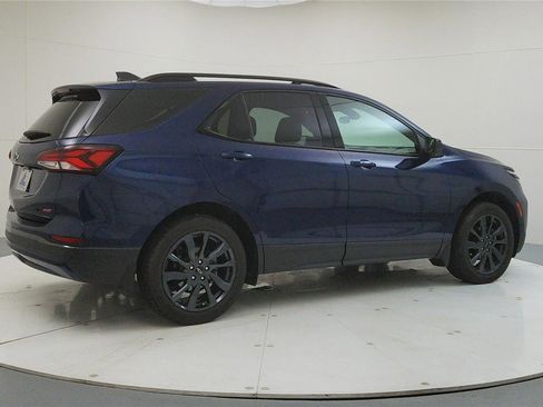 Used 2023 Chevrolet Equinox RS image 7