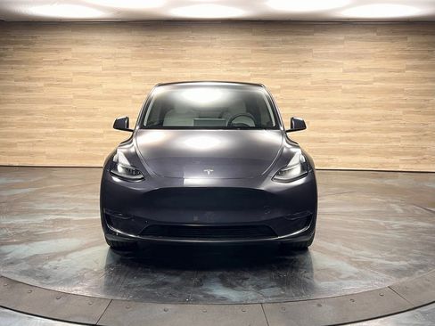 Used 2024 Tesla Model Y Long Range image 17