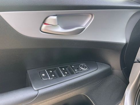 Certified 2024 Kia Forte LXS w/ LXS Technology Package image 11