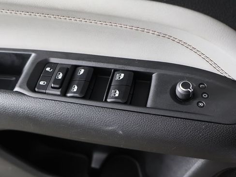Used 2023 Jeep Compass Limited AWD/4WD image 34