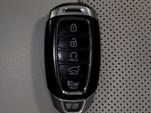 Used 2022 Hyundai Palisade SEL w/ Premium Package FWD image 32