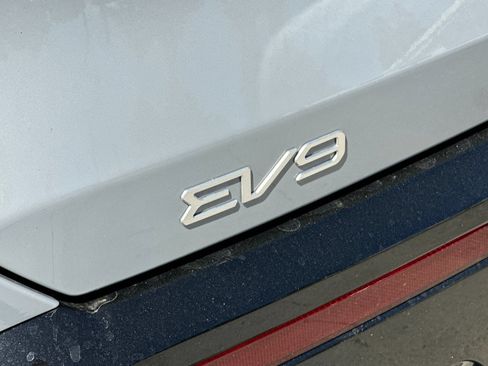 New 2026 Kia EV9 Land AWD/4WD image 27