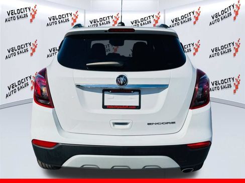 Used 2021 Buick Encore Preferred FWD image 4