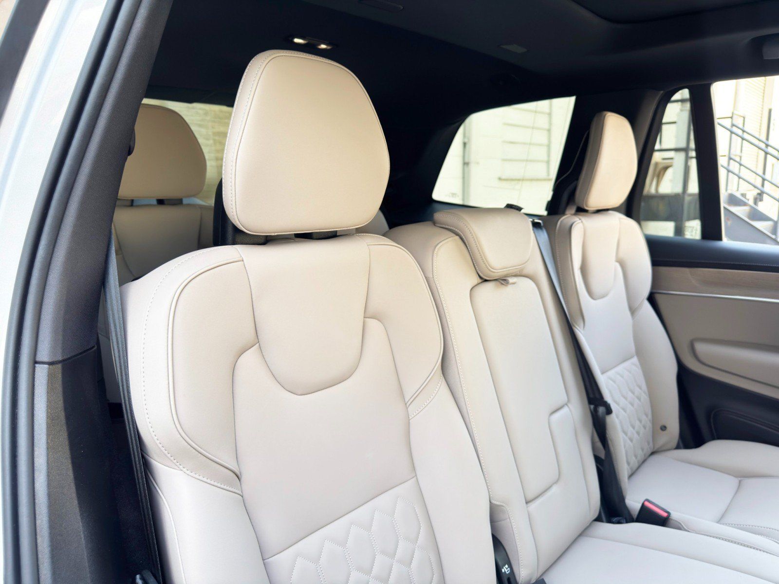 Used 2025 Volvo XC90 B5 Core w/ Protection Package Premier AWD/4WD image 43