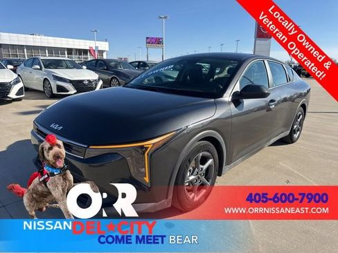 Used 2025 Kia K4 LXS image 1