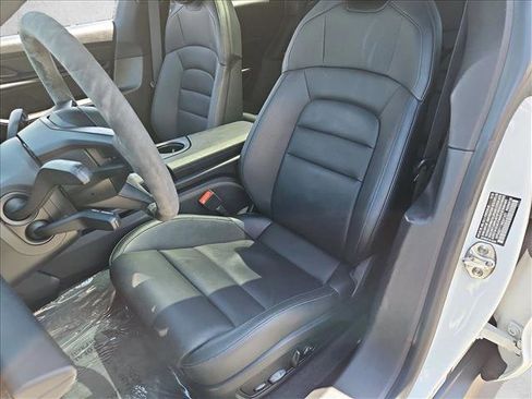 Used 2021 Porsche Taycan 4S AWD/4WD image 17