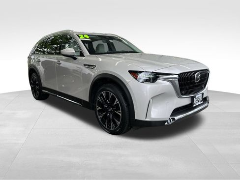 Used 2024 MAZDA CX-90 Plug-In Hybrid w/ Premium Plus AWD/4WD image 3