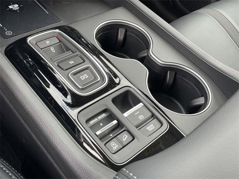 New 2025 Honda Pilot Touring image 20