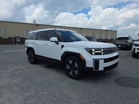 New 2026 Hyundai Santa Fe SE image 2