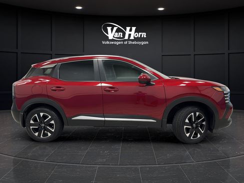 Certified 2025 Nissan Kicks SV w/ SV Premium Package AWD/4WD image 8