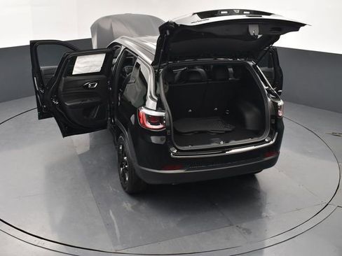 New 2026 Jeep Compass Latitude AWD/4WD image 24