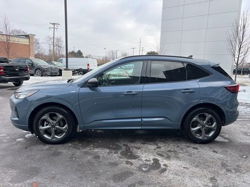 Used 2023 Ford Escape ST-Line w/ Tech Pack #1 image 8