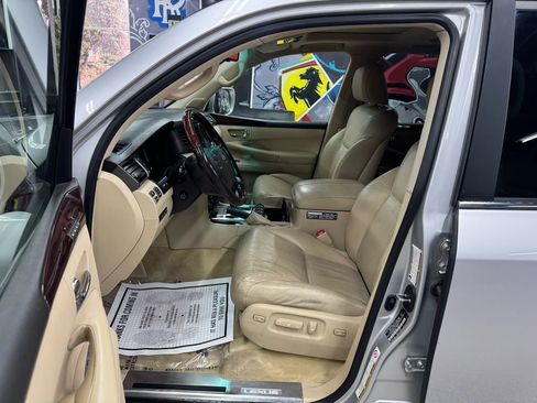 Used 2010 Lexus LX 570 4WD image 10