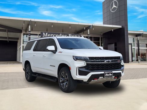 Used 2021 Chevrolet Suburban Z71 w/ Rear Media and Nav Package image 2