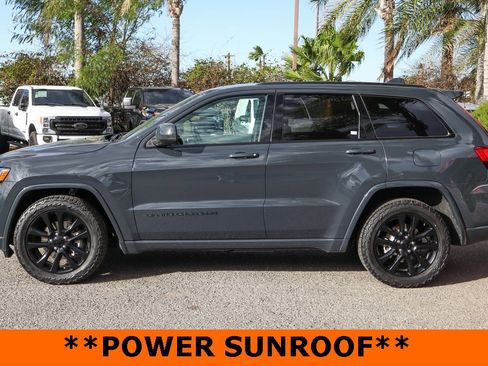 Used 2018 Jeep Grand Cherokee Altitude image 5