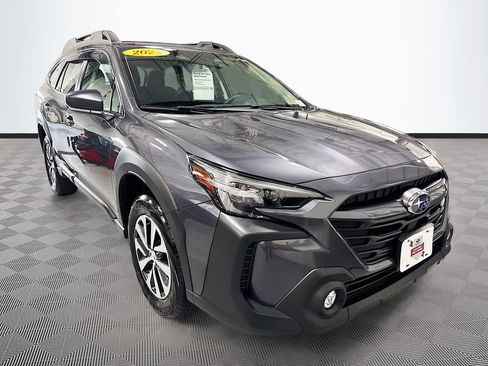 Certified 2024 Subaru Outback AWD/4WD image 3