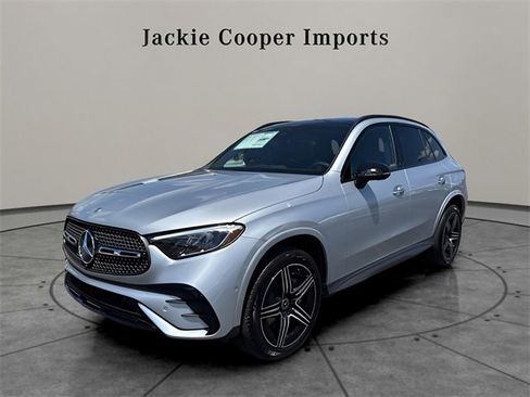 Certified 2025 Mercedes-Benz GLC 300 4MATIC image 1