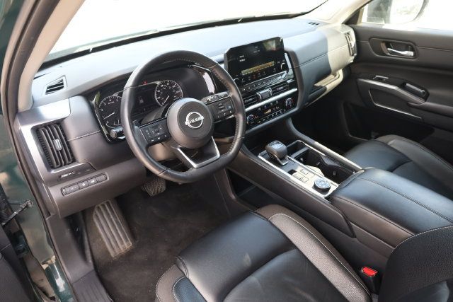 Used 2023 Nissan Pathfinder SL w/ SL Premium Package AWD/4WD image 12