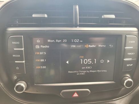 Used 2025 Kia Soul LX w/ LX Technology Package image 22