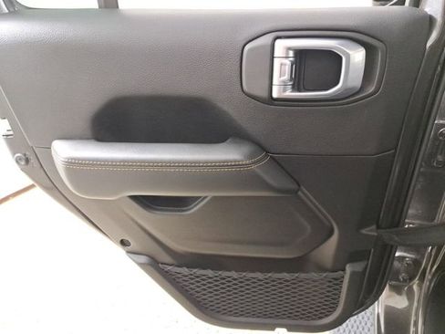 Used 2021 Jeep Wrangler Unlimited Sahara image 14