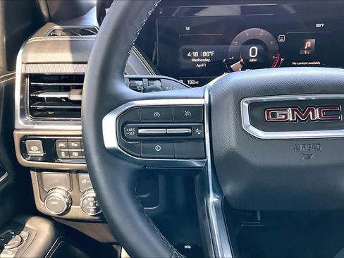 Used 2025 GMC Yukon Elevation w/ LPO, Elevation Black Package image 24