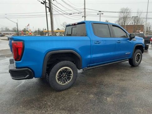 Used 2024 GMC Sierra 1500 AT4X image 8