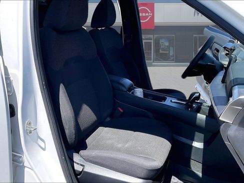 Used 2025 Nissan Kicks S AWD/4WD image 29