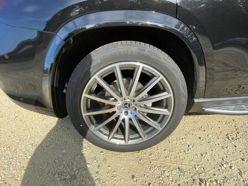 New 2026 Mercedes-Benz GLS 580 4MATIC image 23