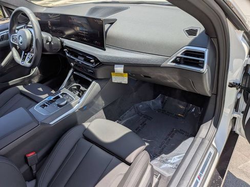New 2026 BMW i4 eDrive40 w/ M Sport Package RWD image 9