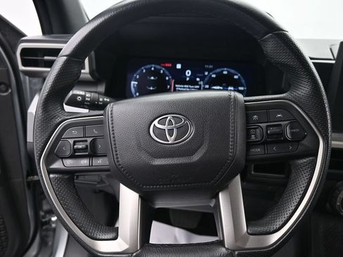 Used 2024 Toyota Tacoma TRD Off-Road AWD/4WD image 20