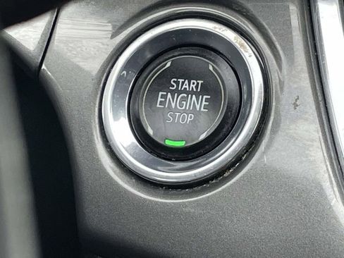 Used 2024 Chevrolet Trax ACTIV w/ Sunroof Package image 37