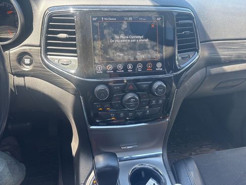 Used 2021 Jeep Grand Cherokee Laredo X AWD/4WD image 10
