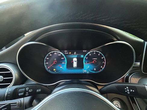 Used 2020 Mercedes-Benz GLC 300 image 38