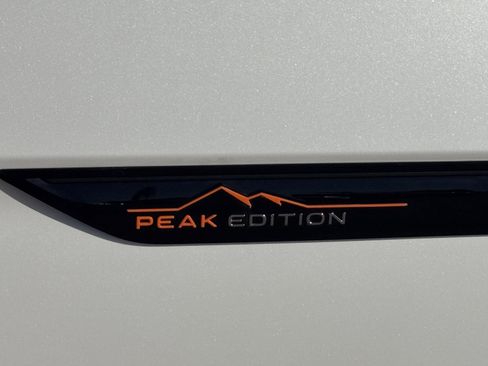 New 2026 Volkswagen Atlas Peak Edition image 12