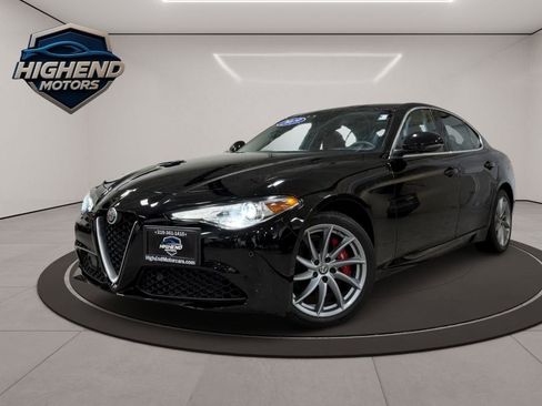 Used 2019 Alfa Romeo Giulia AWD image 2