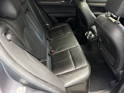 Used 2018 Alfa Romeo Stelvio Ti AWD/4WD image 22