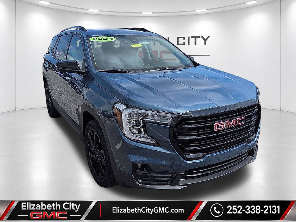 Used 2024 GMC Terrain SLT w/ Elevation Edition AWD/4WD image 4
