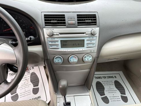 Used 2007 Toyota Camry XLE image 17