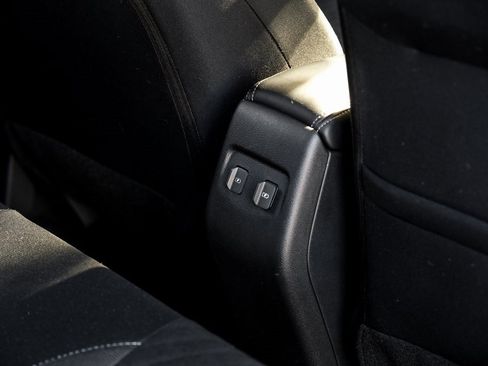 Used 2024 Nissan Kicks SV image 45