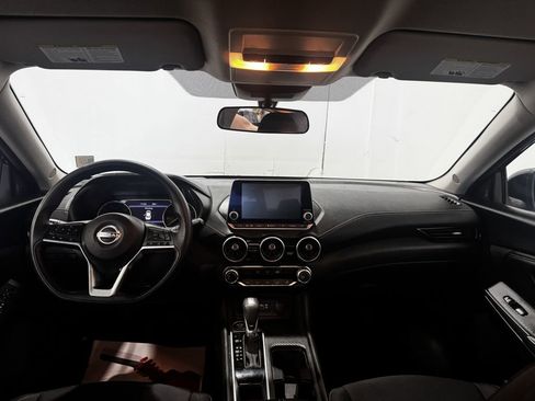 Used 2025 Nissan Sentra SV FWD image 2