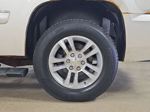 Used 2008 Chevrolet Tahoe LTZ w/ LTZ Preferred Equipment Group AWD/4WD image 41