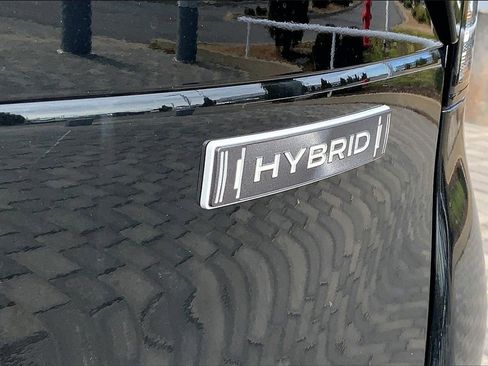 New 2025 Subaru Forester Limited image 9