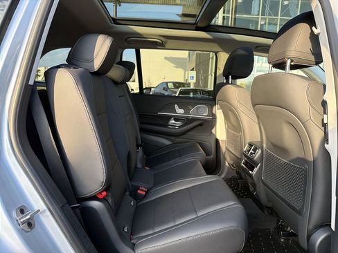 New 2026 Mercedes-Benz GLS 450 4MATIC image 18