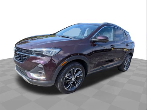 Certified 2021 Buick Encore GX Essence w/ Advanced Technology Package AWD/4WD image 8