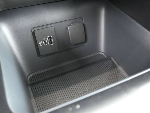 New 2026 Ford Explorer Active RWD image 16