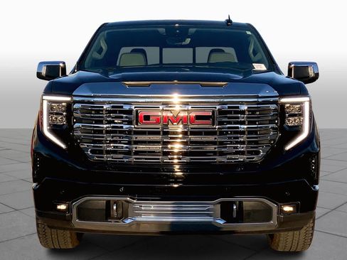 Used 2024 GMC Sierra 1500 Denali w/ Technology Package image 3